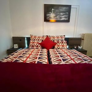 Kamer met een Queen Size Bed